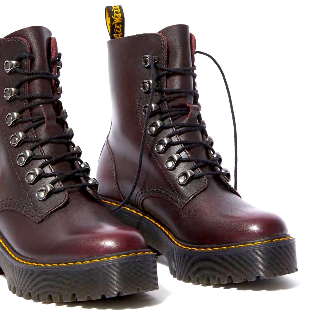 Dr. Martens Leona Women’s Leather Boots Burgundy/Black Cherry size 8